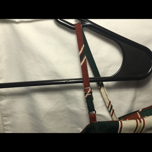 Off the shoulders crop top - Picture 1 of 5